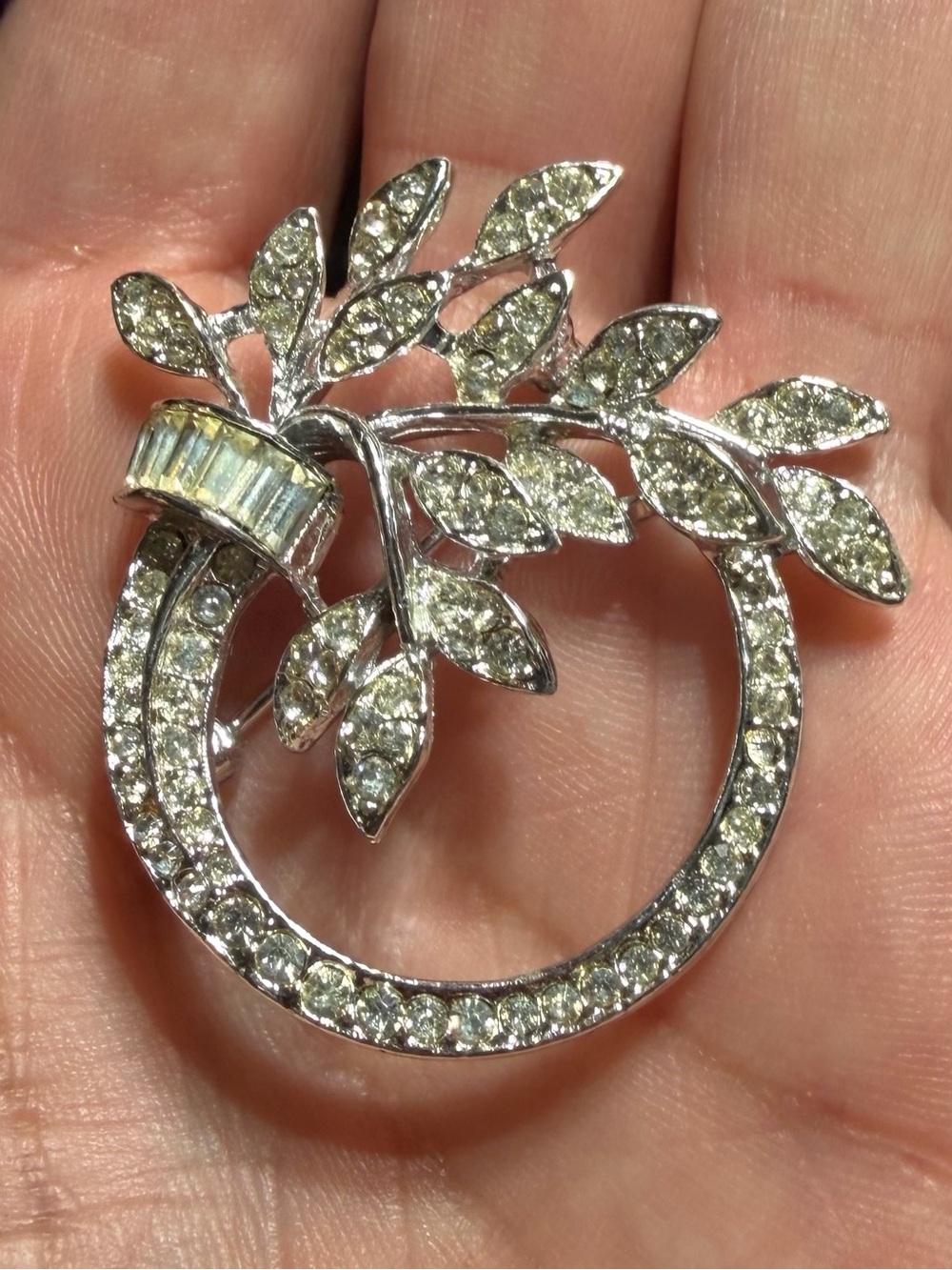 Vintage Silver Tone Crystal Leaf Circle Brooch